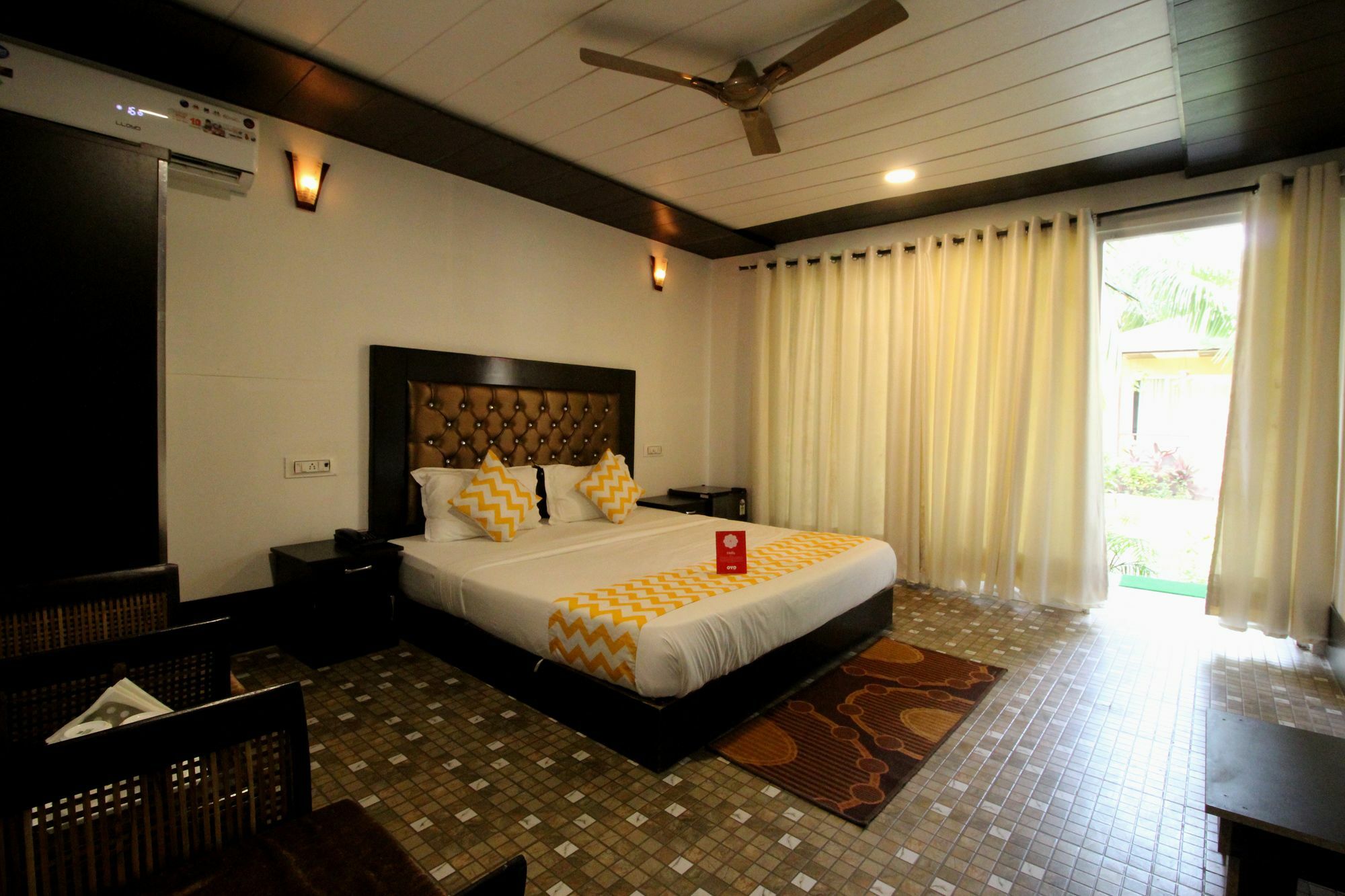 Collection O Retreat Morjim Resort Exterior photo